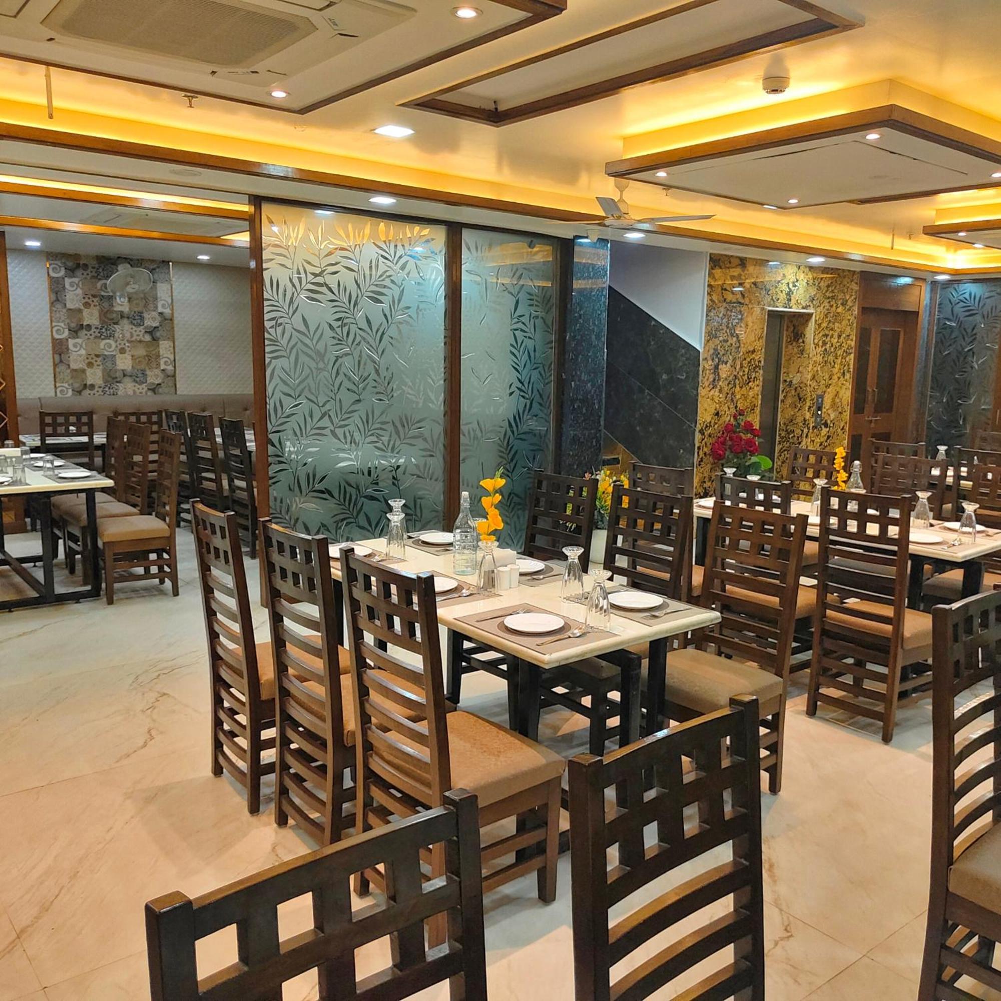 Hotel Taste Of India Агра Екстериор снимка