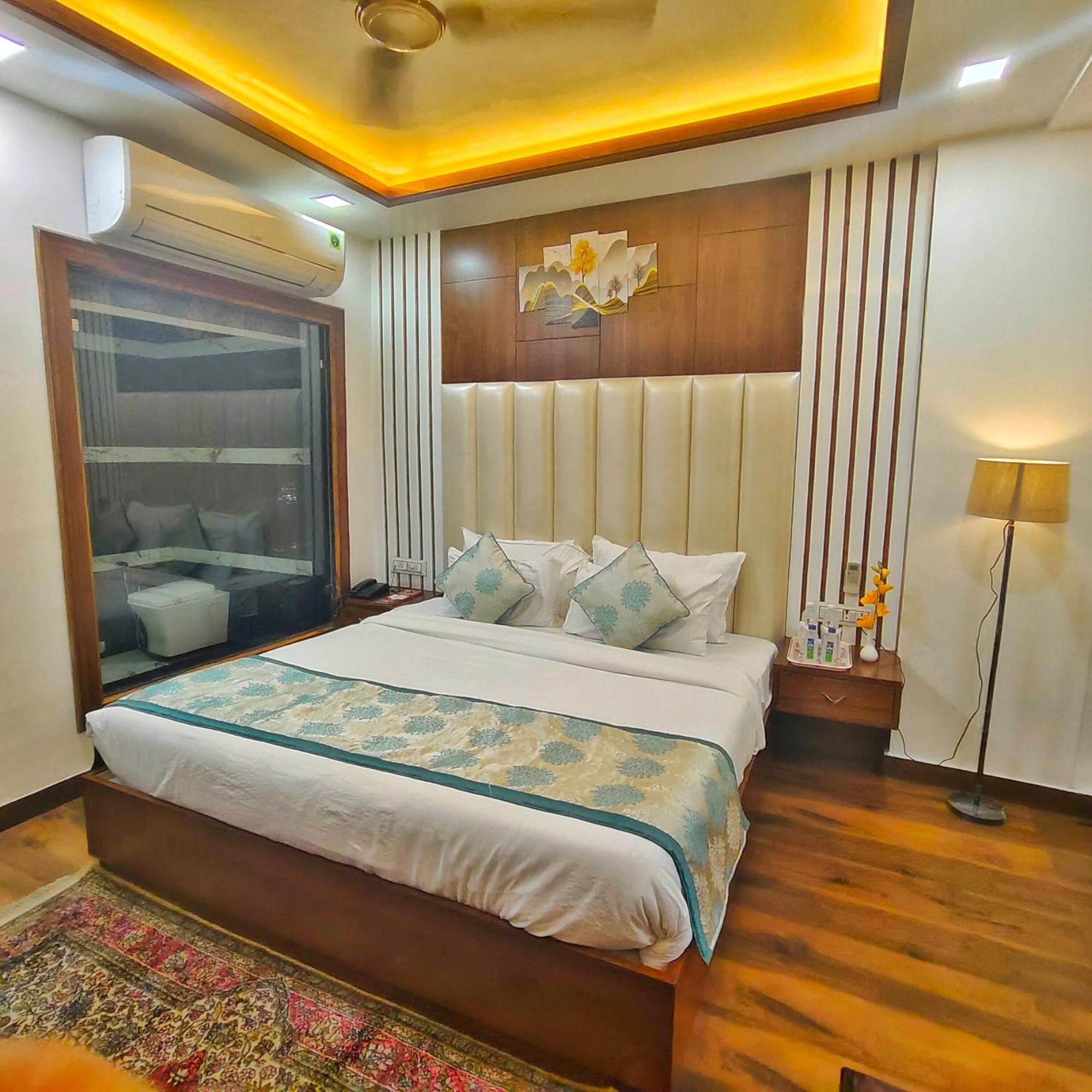 Hotel Taste Of India Агра Екстериор снимка