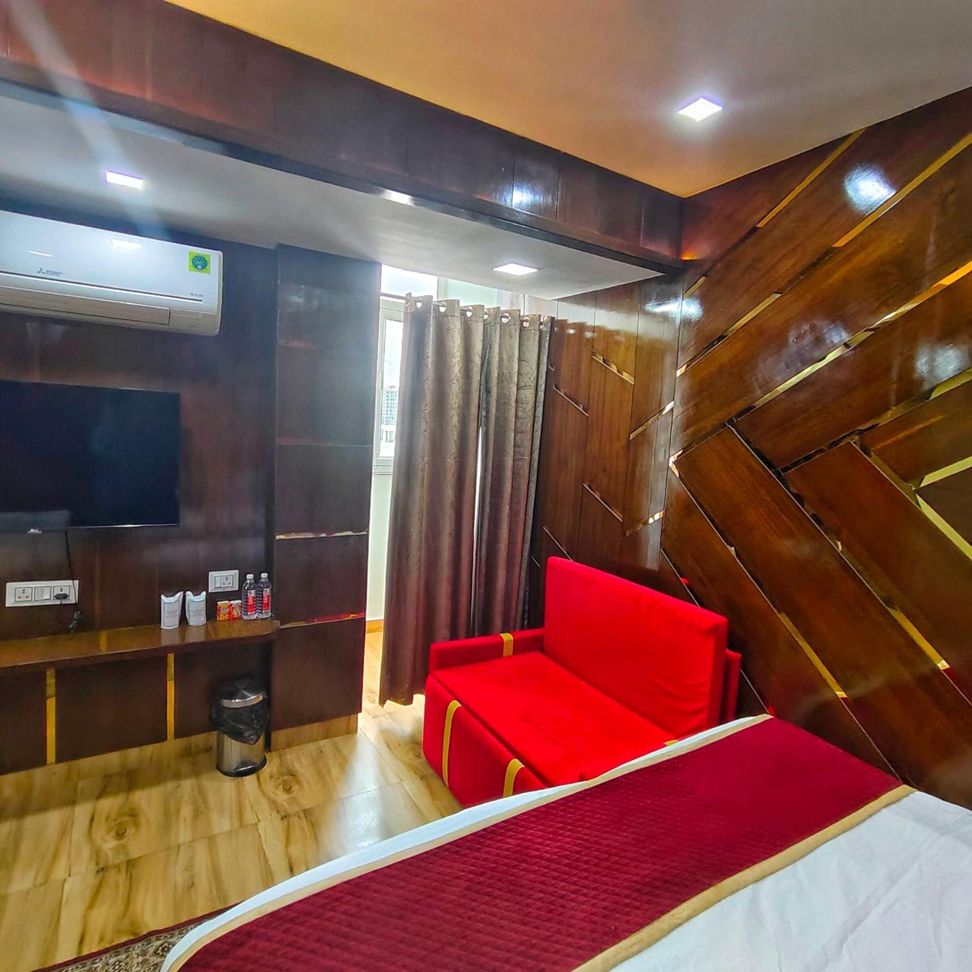 Hotel Taste Of India Агра Екстериор снимка